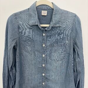 J.Crew The Perfect Shirt in Chambray • Women’s XS